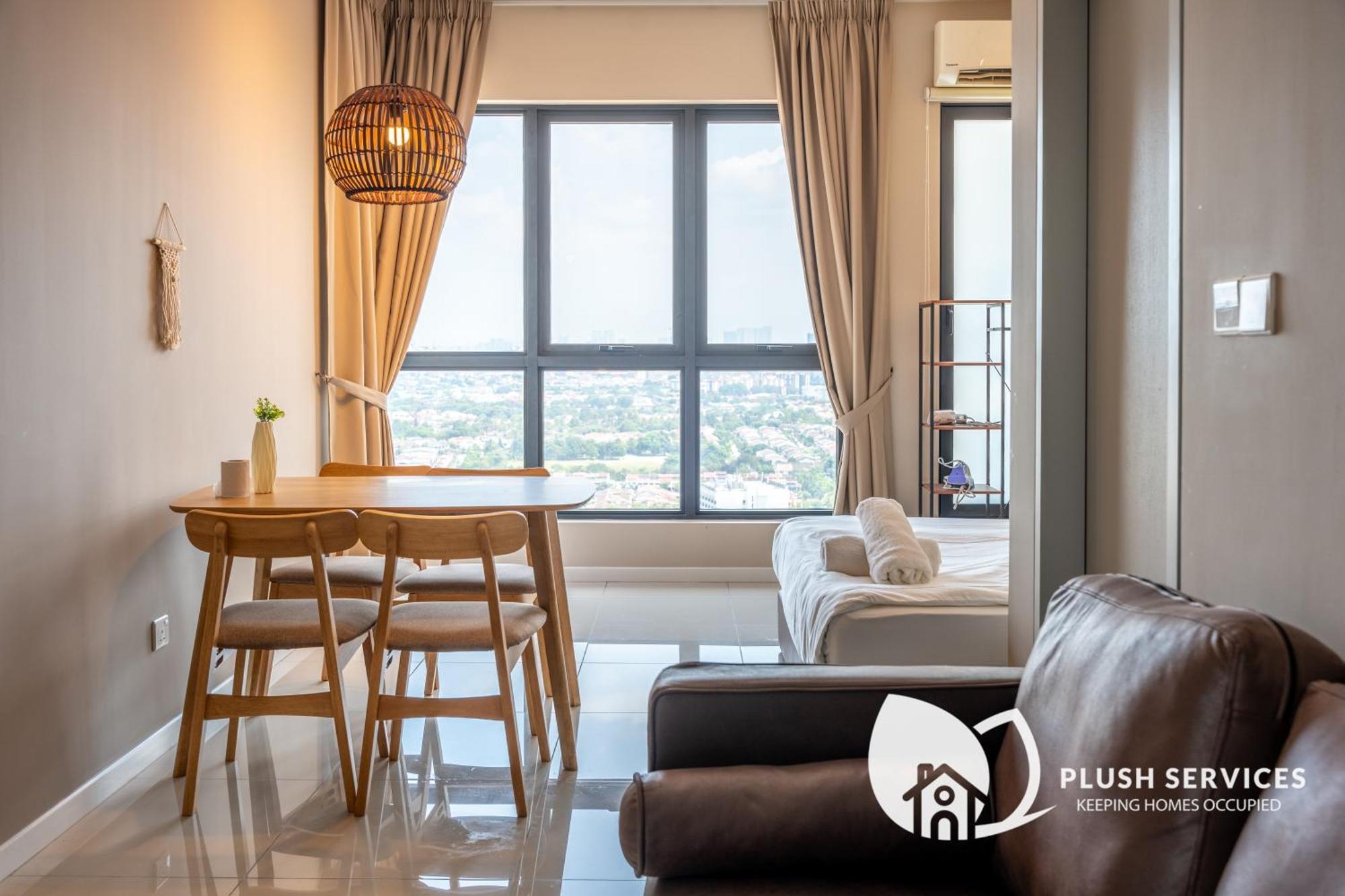 Highpark Suites At Petaling Jaya, Kelana Jaya By Plush Esterno foto