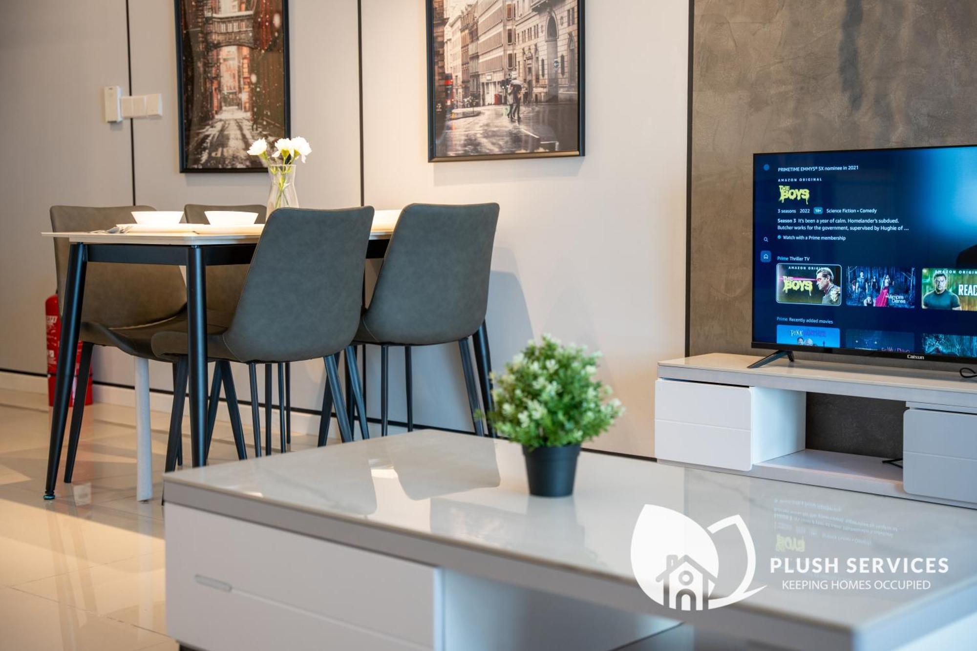 Highpark Suites At Petaling Jaya, Kelana Jaya By Plush Esterno foto