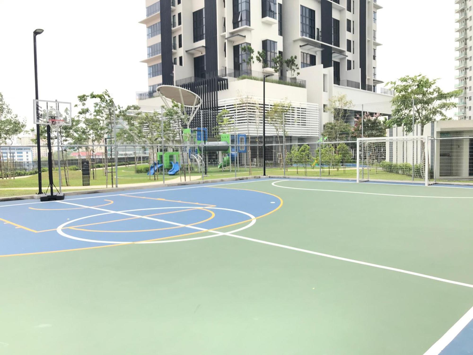 Highpark Suites At Petaling Jaya, Kelana Jaya By Plush Esterno foto