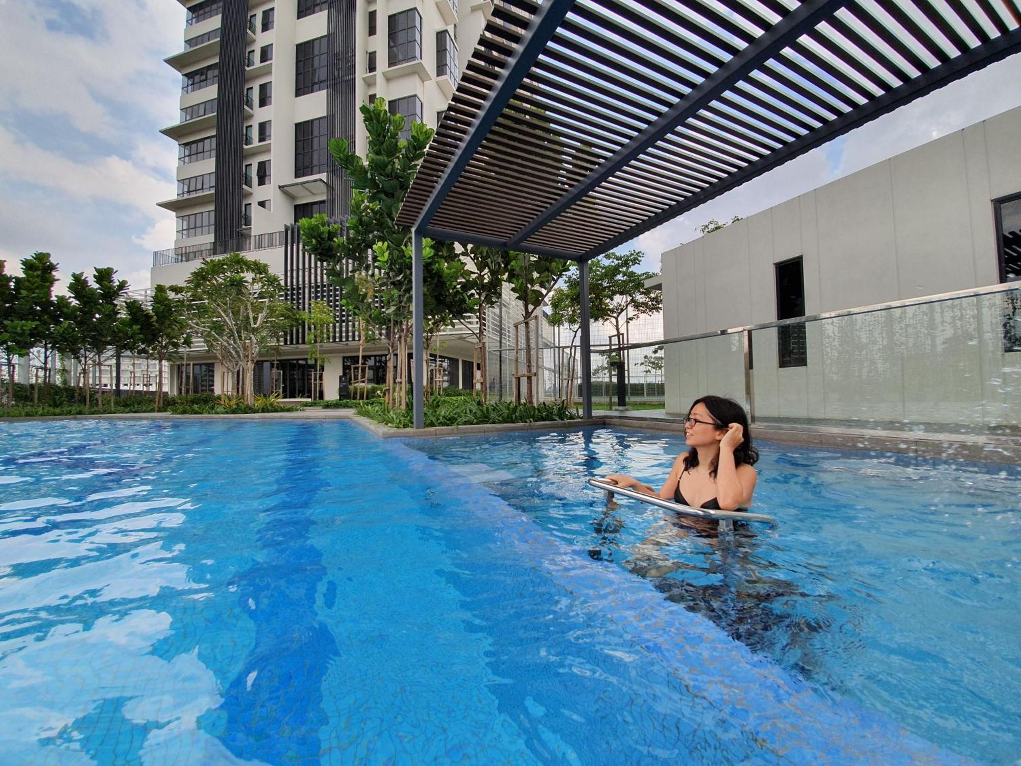 Highpark Suites At Petaling Jaya, Kelana Jaya By Plush Esterno foto