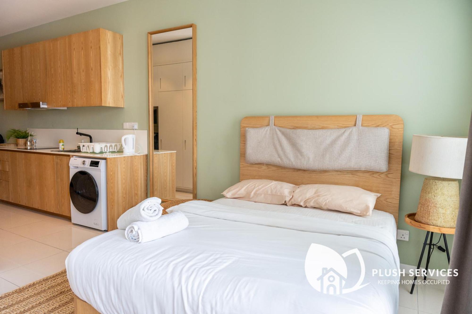 Highpark Suites At Petaling Jaya, Kelana Jaya By Plush Esterno foto